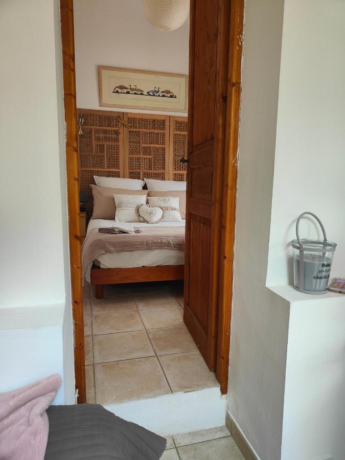 Domaine Bellavigne Gites Et Spa Forcalquier Exterior foto