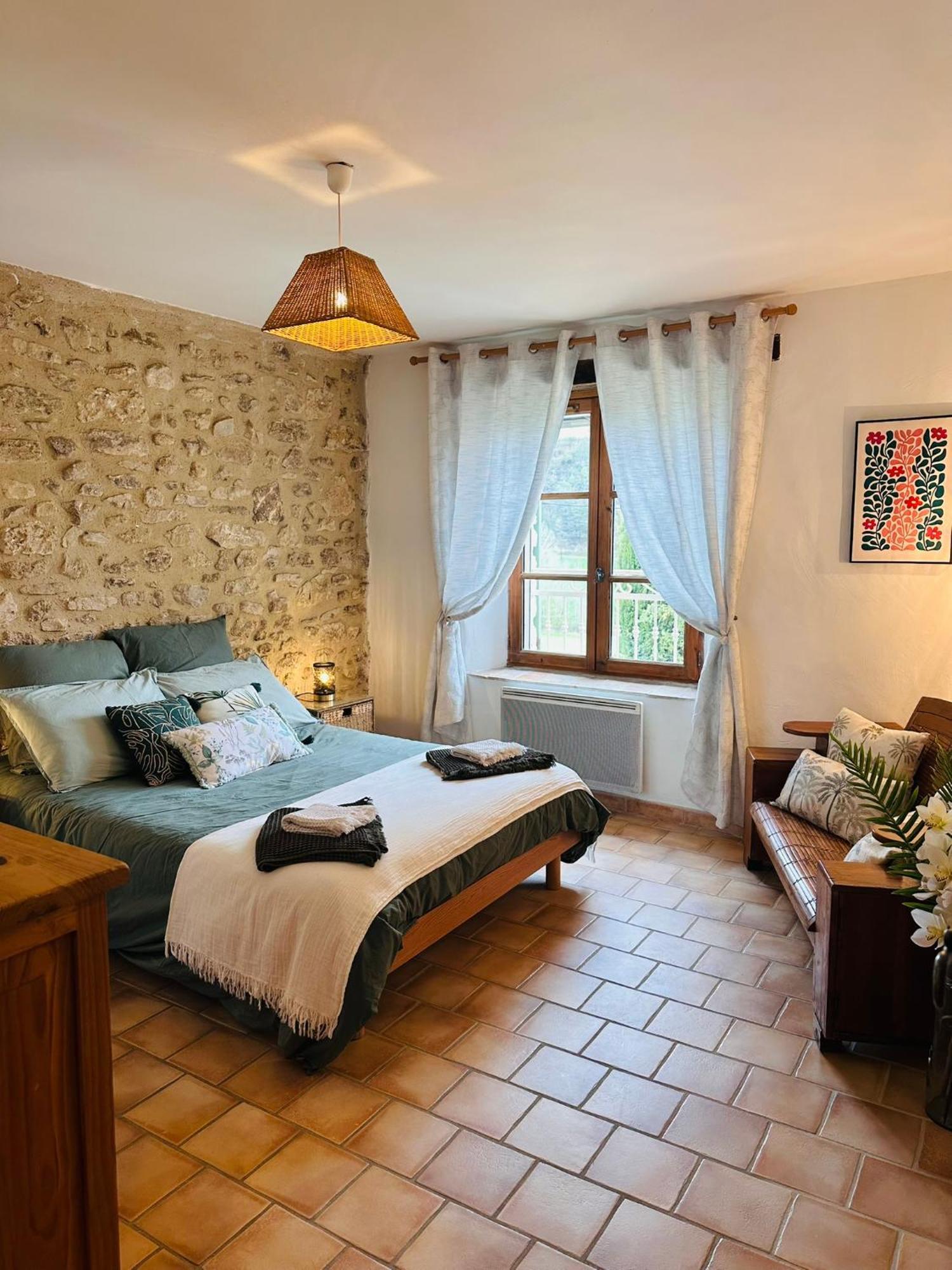 Domaine Bellavigne Gites Et Spa Forcalquier Exterior foto